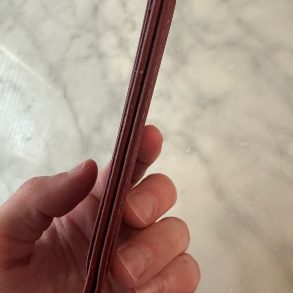 Burberry Leather Card Holder in Red (4.25x3’)  mint condition - Picture 6 of 7